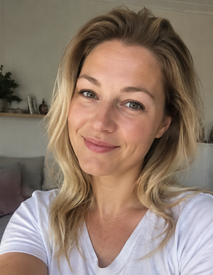 Sophie, mom of Mia